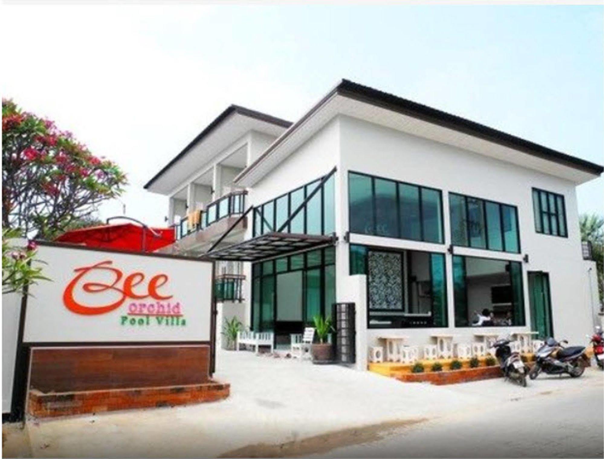 Bee Orchid Pool Villa Pattaya Buitenkant foto