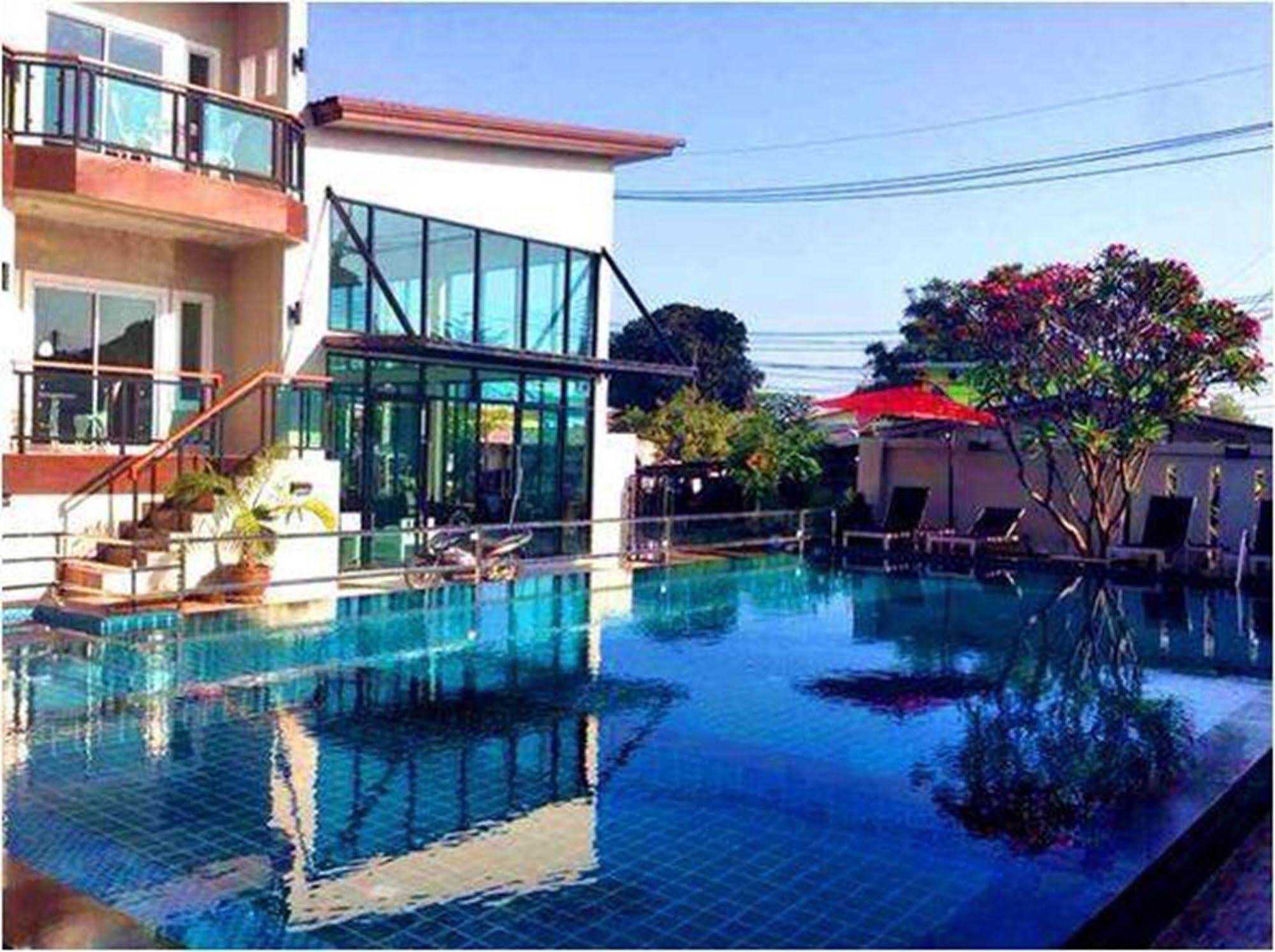 Bee Orchid Pool Villa Pattaya Buitenkant foto